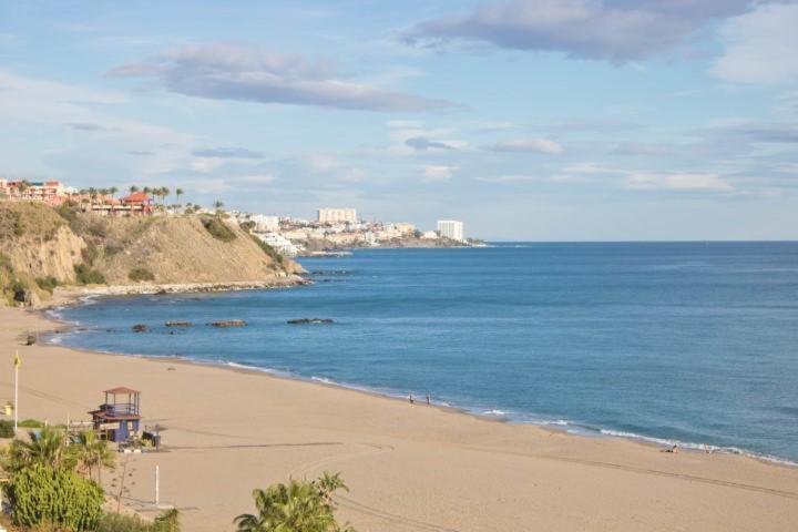 Paradise Suites La Cubana Beach 푸엔히롤라 객실 사진